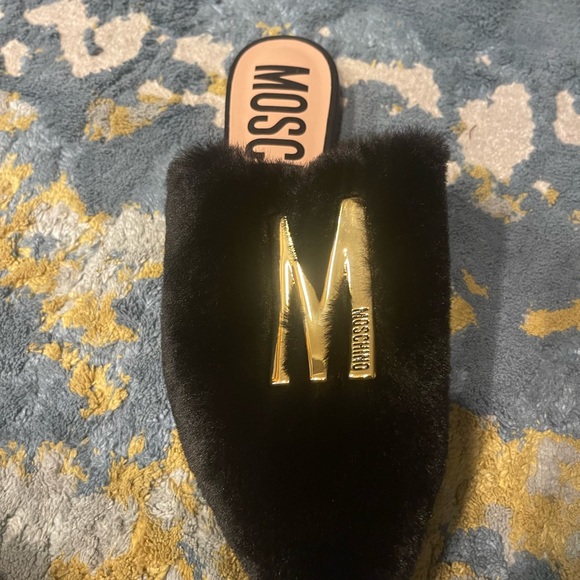 Moschino - Picture 4 of 5